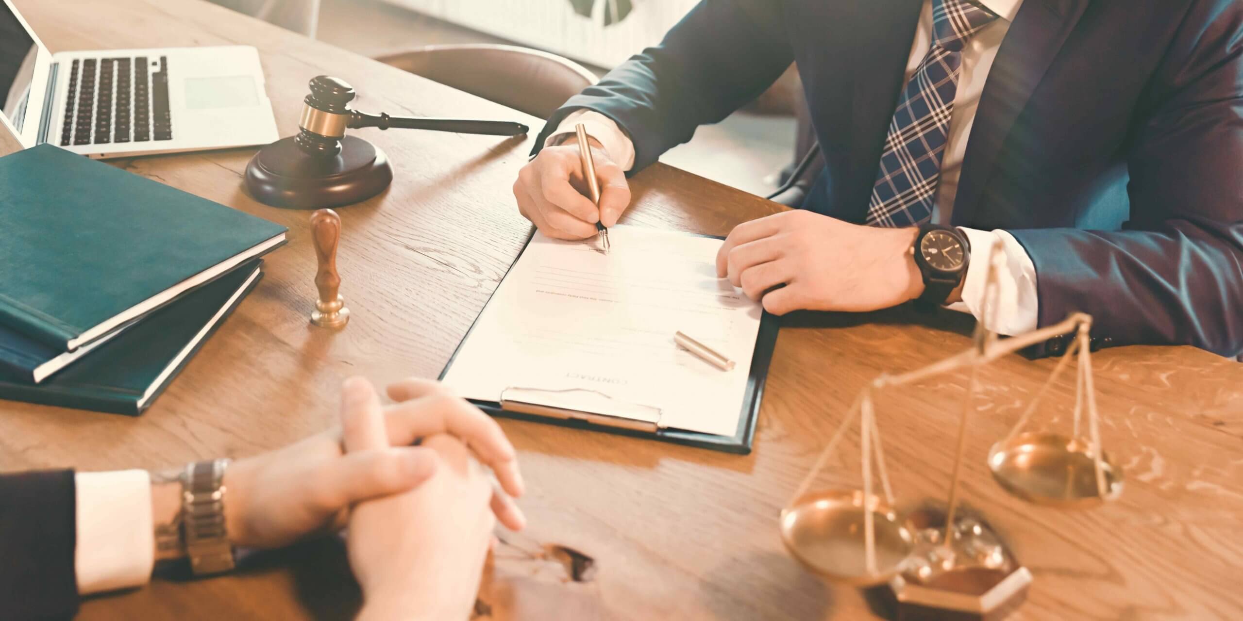 Domestic Violence Criminal Defense Attorney in Wayzata MN